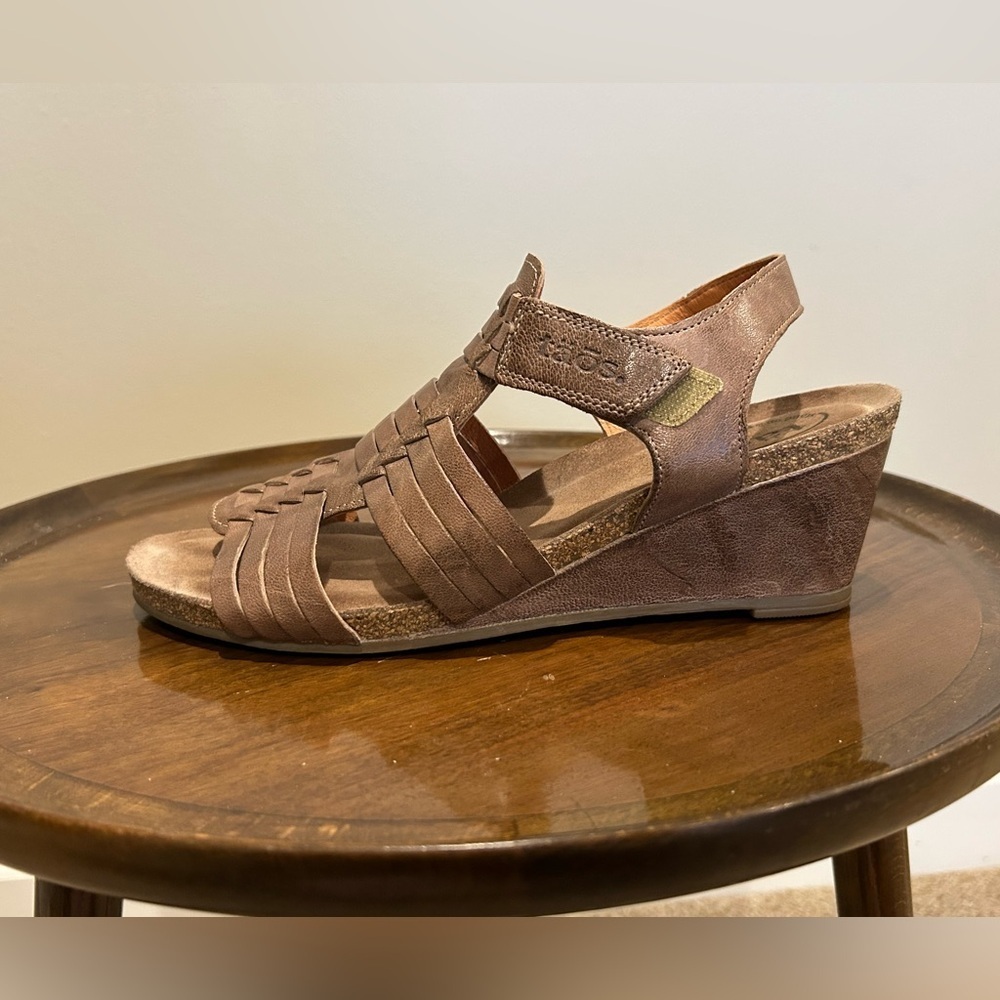 Taos Footwear Brown Wedge Sandals - Picture 7 of 13